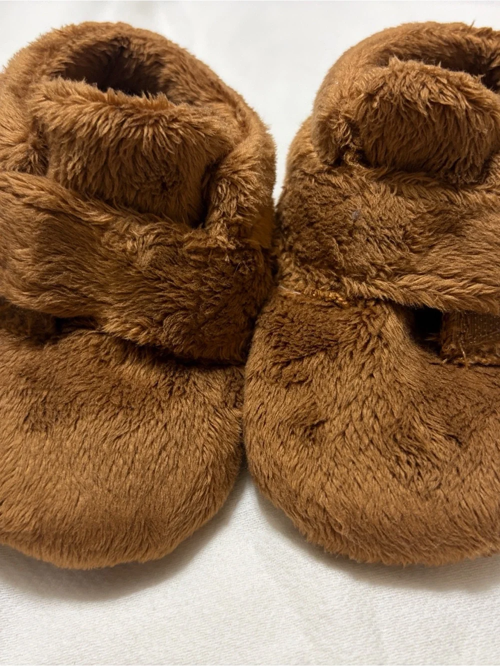 UGG Chestnut Plush Infant Slippers with Hook Strap